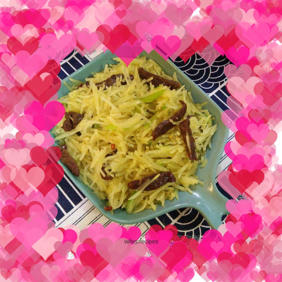 Fried sausage and shredded potatoes