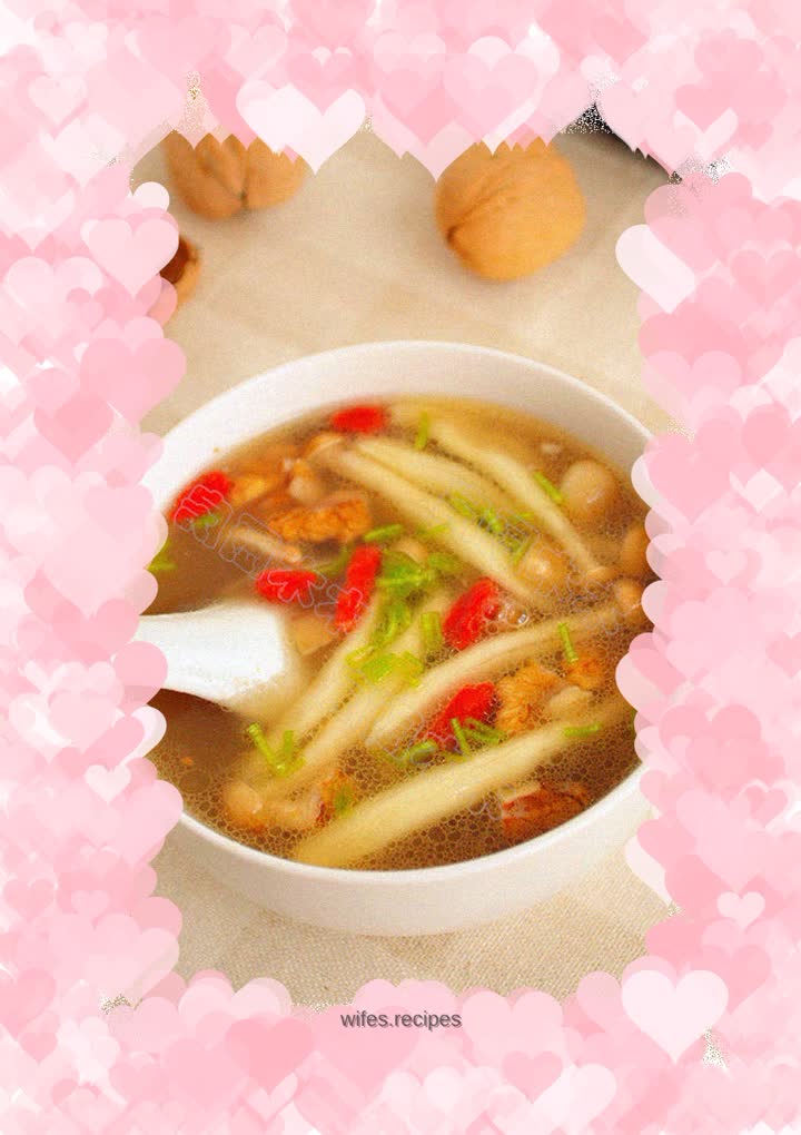 Crab flavored mushroom and walnut soup