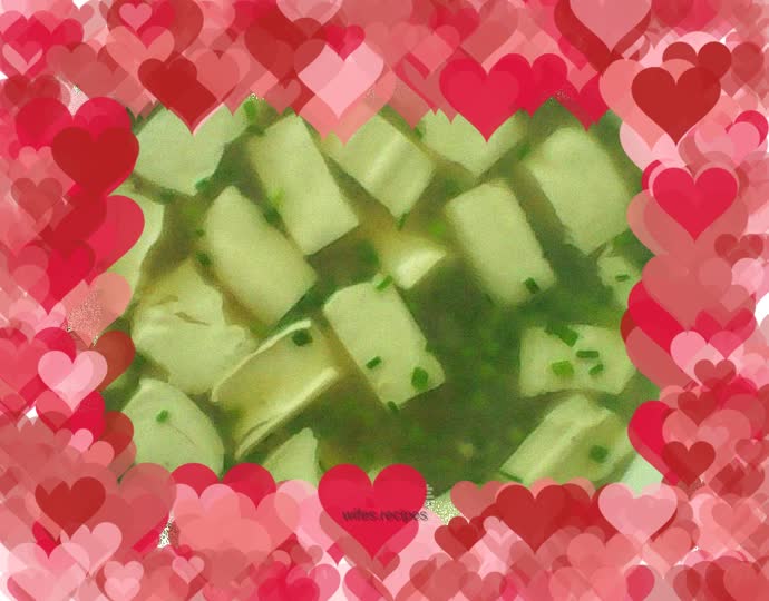 Shredded Chicken and Tofu Soup