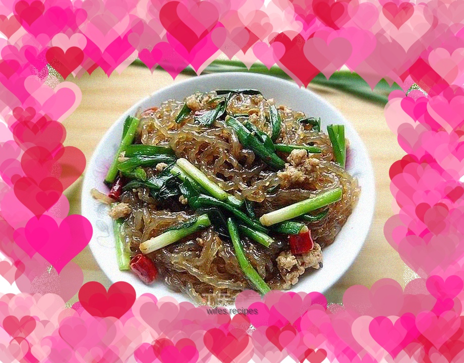 Fried Vermicelli with Minced Pork and Chives