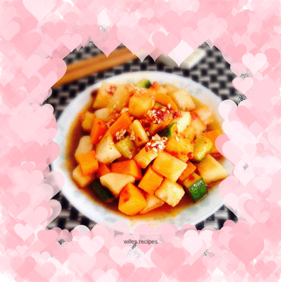 Hot and sour radish cubes