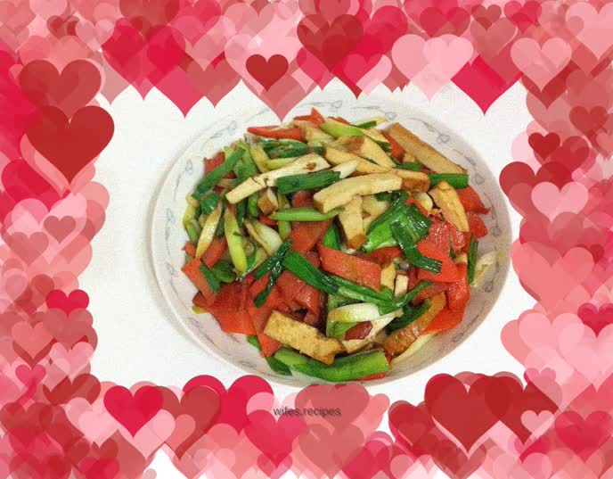 Stir-fried carrots with dried green garlic