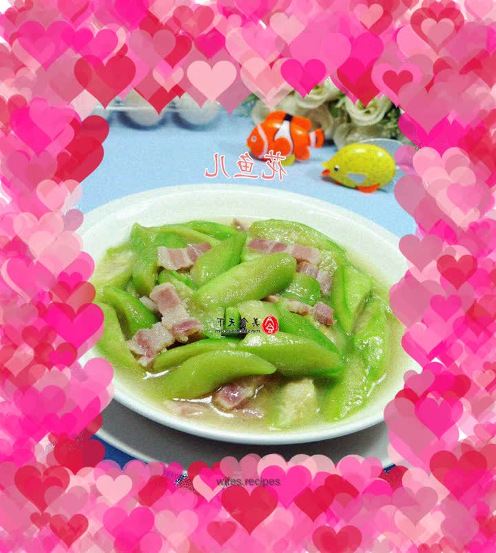 Stir-fried Loofah with Five-flower Style Pork