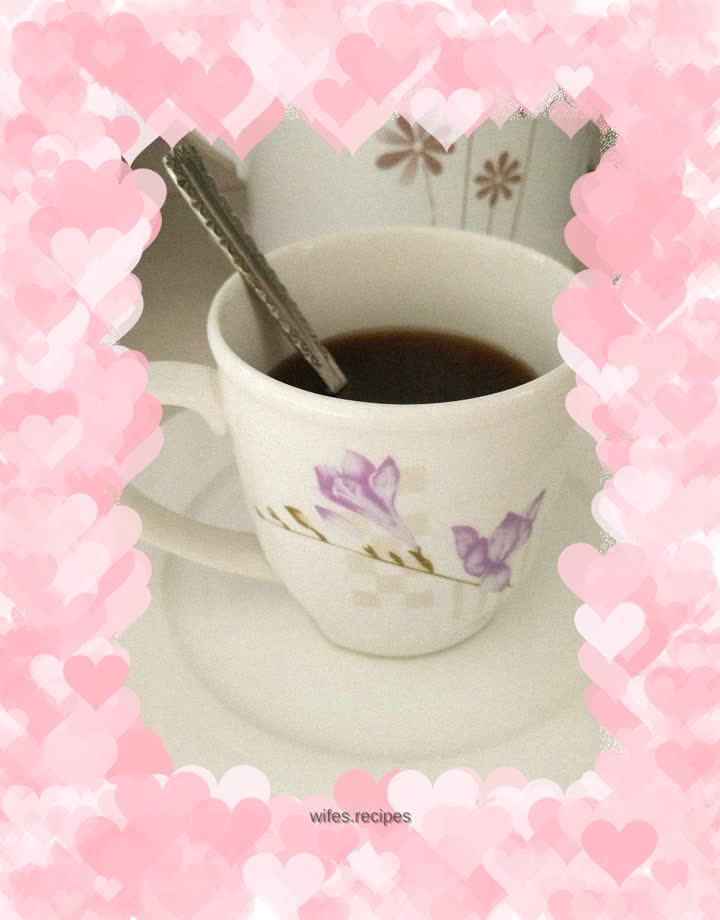 Brown sugar ginger and jujube water to replenish blood and dispel cold after menstruation