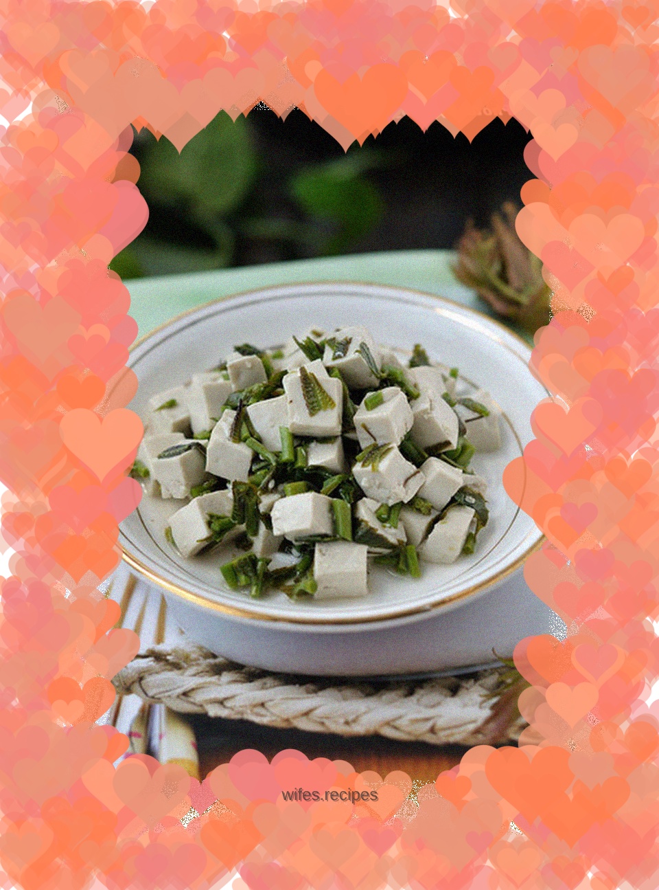 Toon sprouts mixed with tofu