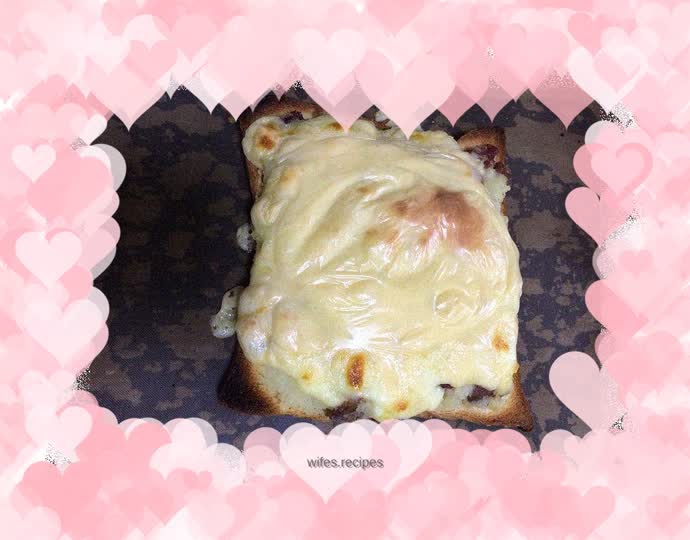 Triple Cheese Mashed Potatoes Toast