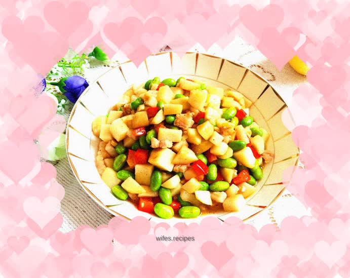 Stir-fried taro with pork belly and edamame