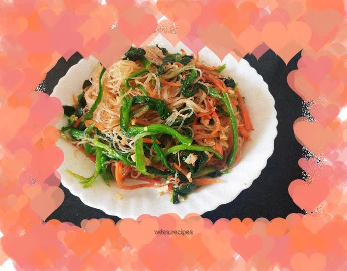 Spinach mixed with vermicelli