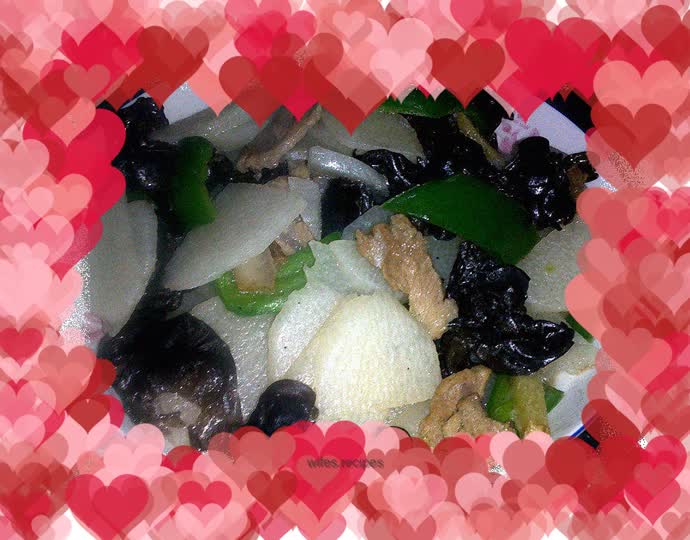 Stir-fried pork slices with yam and fungus