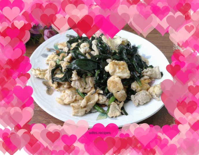 Fried eggs with red phoenix