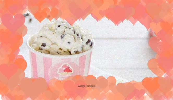 Homemade milk chocolate ice cream