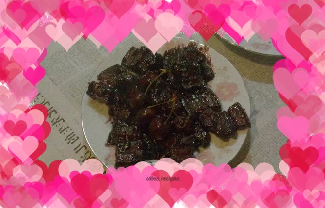 Braised Pork Belly with Blueberries