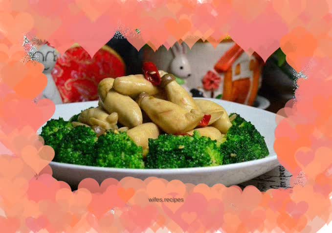 Stir-fried King Oyster Mushrooms with Broccoli