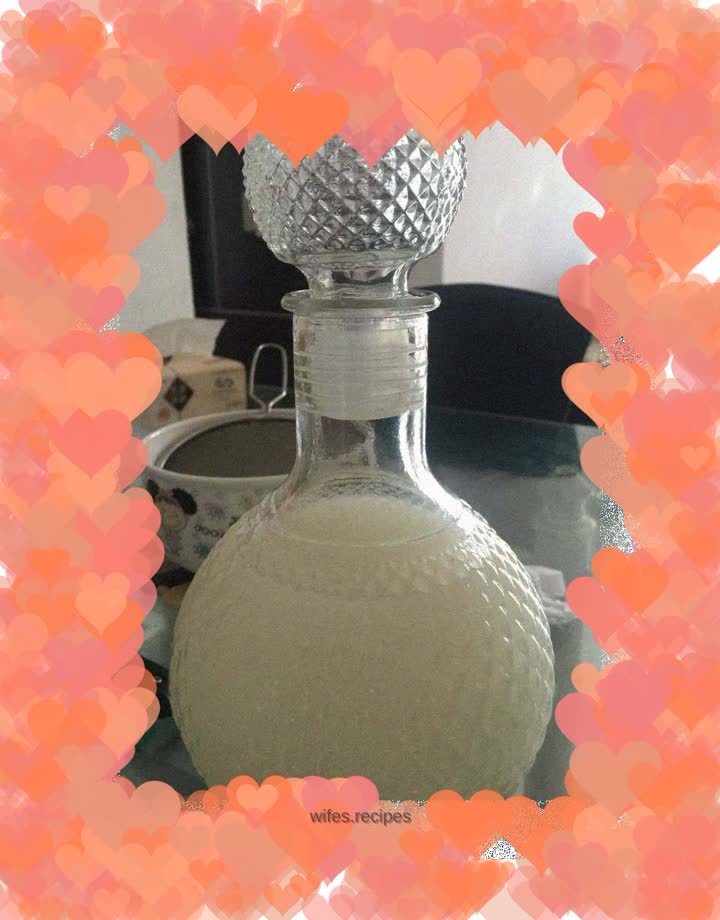 Glutinous rice liqueur