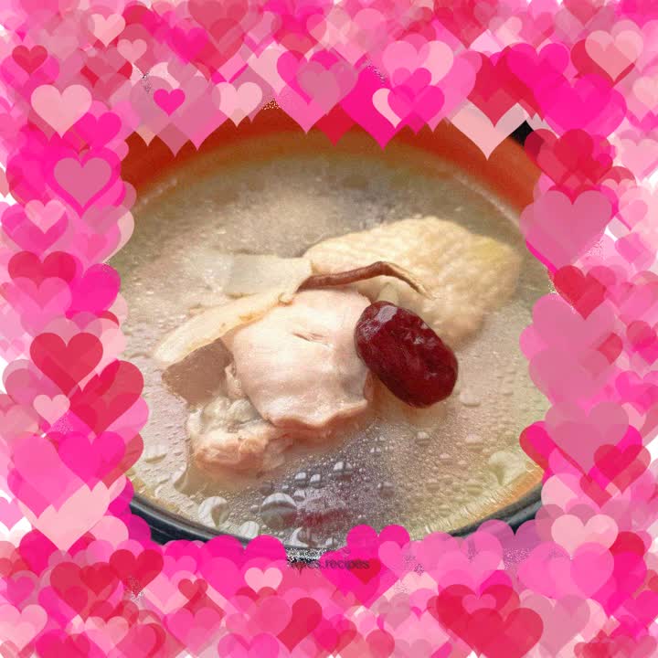 Wuzhi Mao Peach Chicken Soup