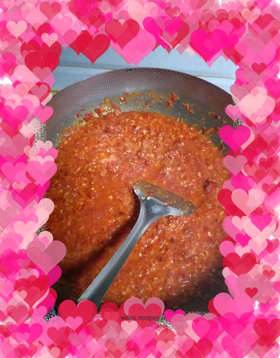 Homemade chili sauce