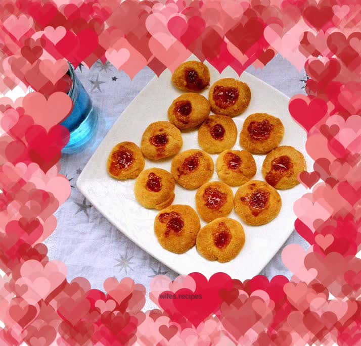 Sweet and sour jam cookies