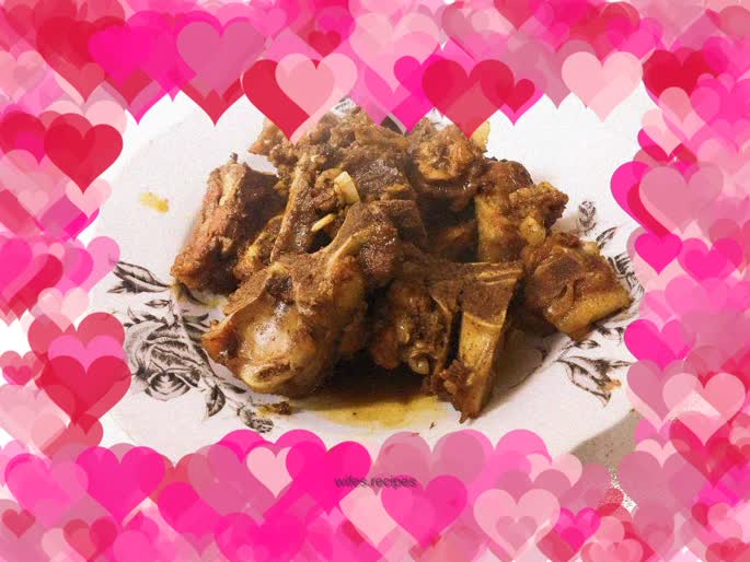 Braised pork ribs