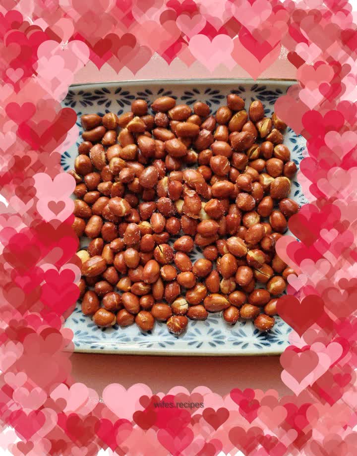 Fried peanuts