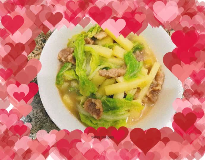 Cabbage stewed with potatoes