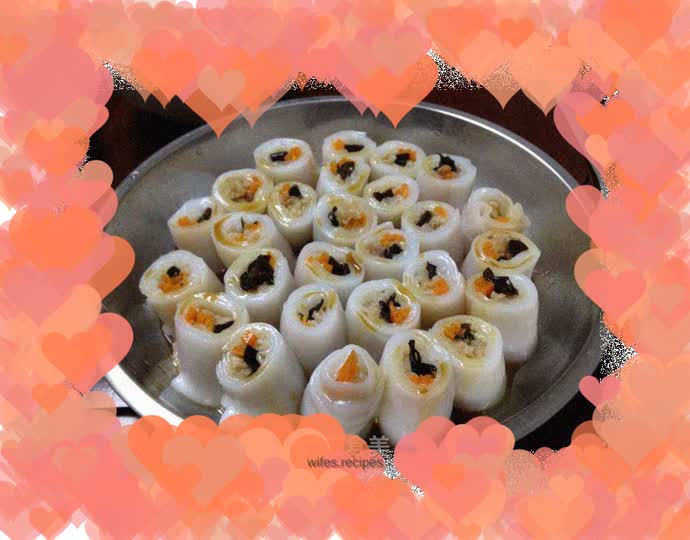 Three-Sided Steamed Rice Noodle Roll