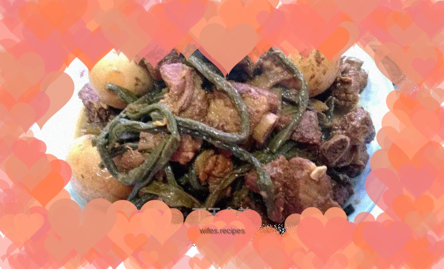 Home-style braised pork ribs