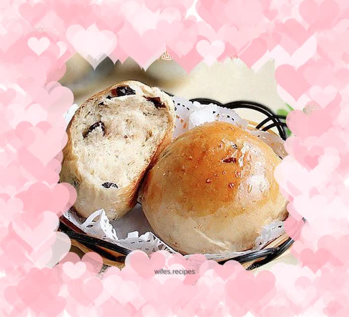 Whole Wheat Wine Soaked Blackcurrant Bread