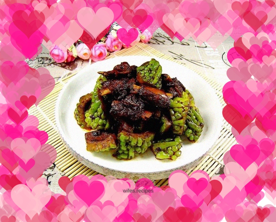 Healthy dish——Bitter Melon Braised Pork Ribs