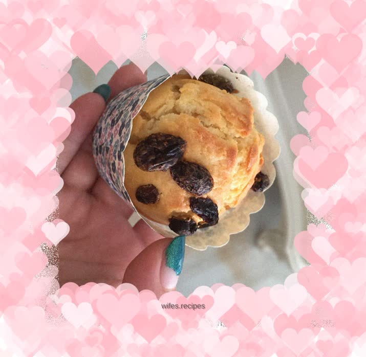 Raisin Cupcakes