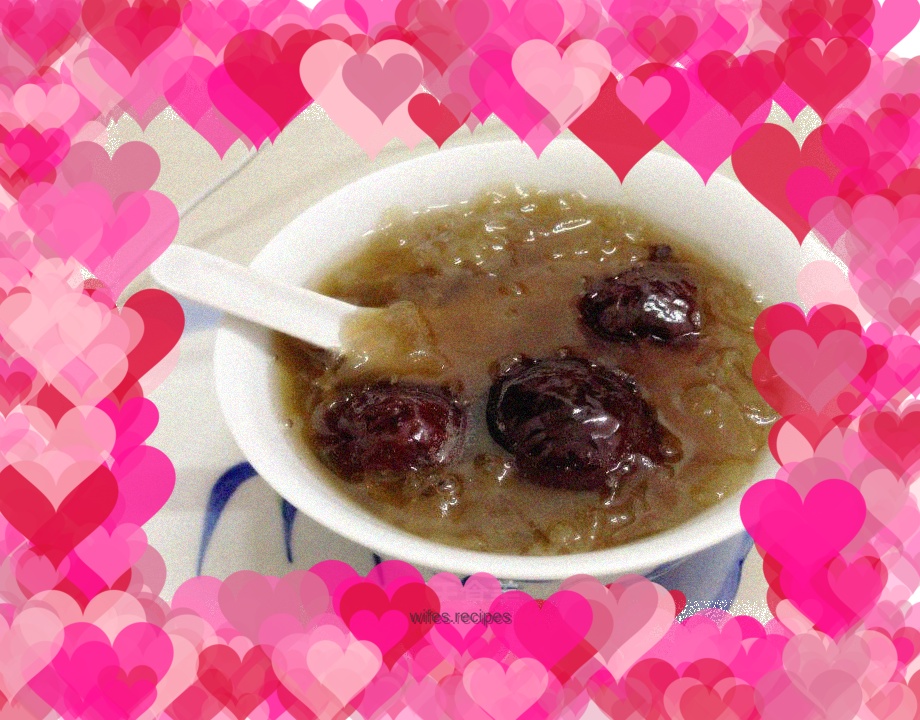 Red dates and white fungus porridge