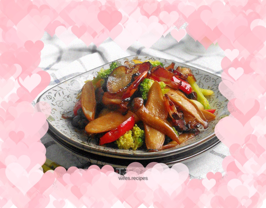 Stir-fried bacon and king oyster mushrooms