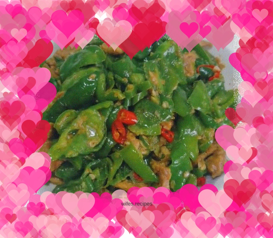 Stir-fried beef with green pepper