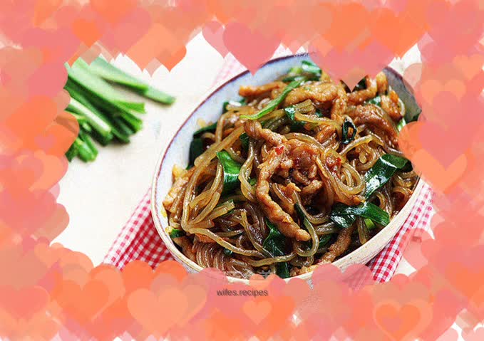 Fried vermicelli with chives