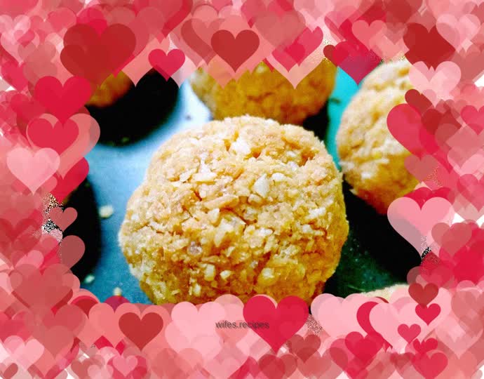 Golden coconut balls