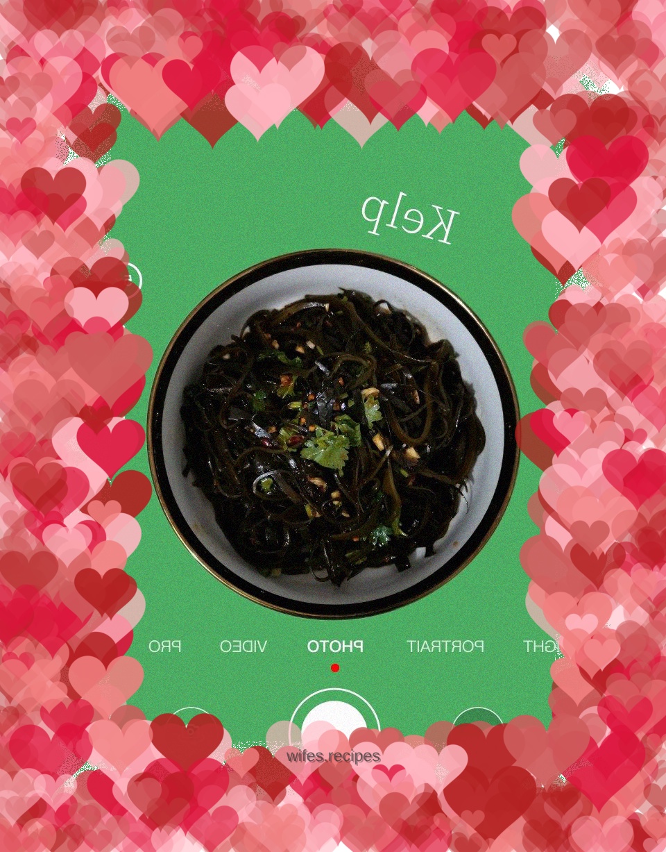 Cold and spicy kelp shreds