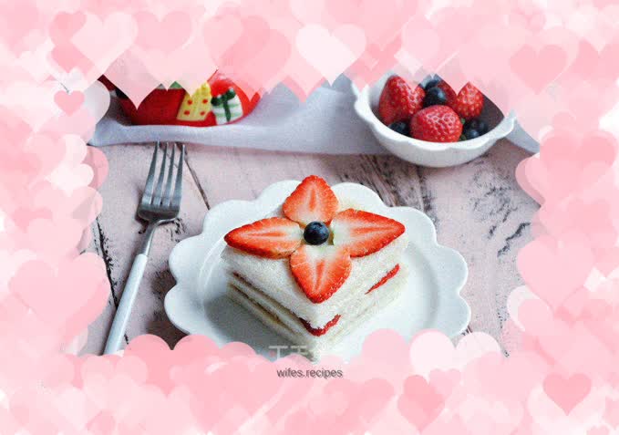 Peanut Butter Strawberry Sandwich