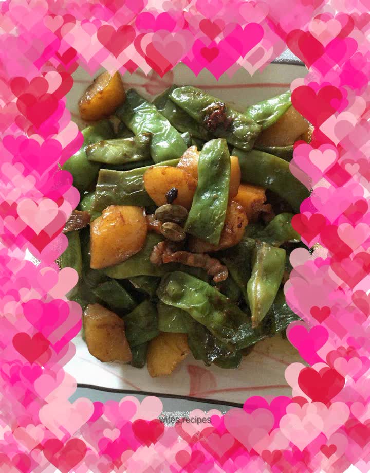 Stewed beans with potatoes