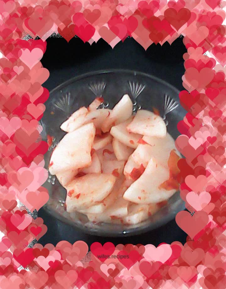 Appetizing hot and sour radish