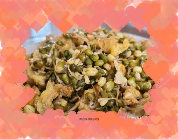 Mung bean sprouts scrambled eggs