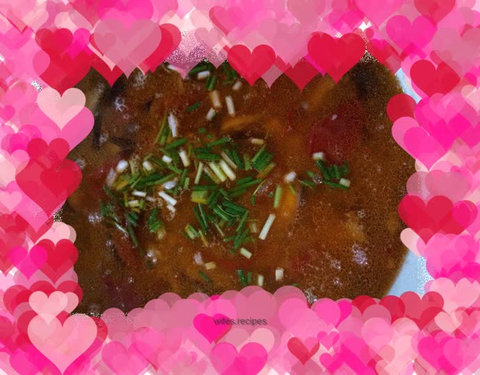 Tomato meat slices and mushroom soup