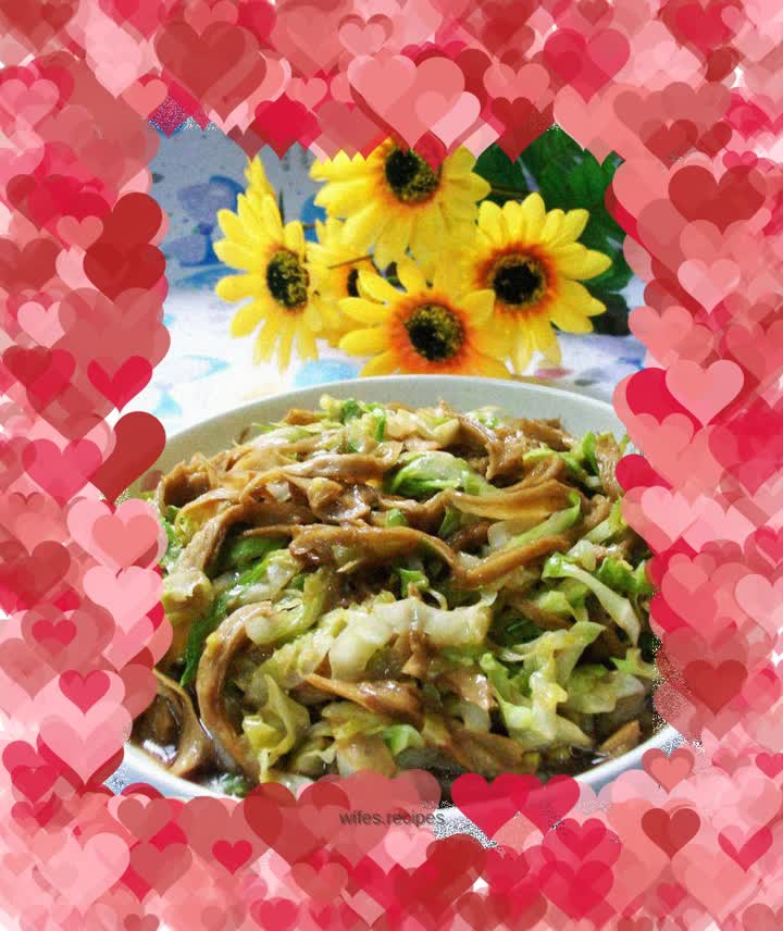 Stir-fried beef and cabbage with gluten