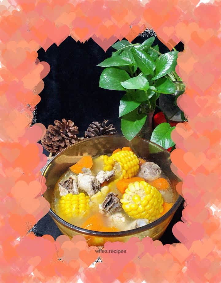Corn and carrot stewed chicken soup