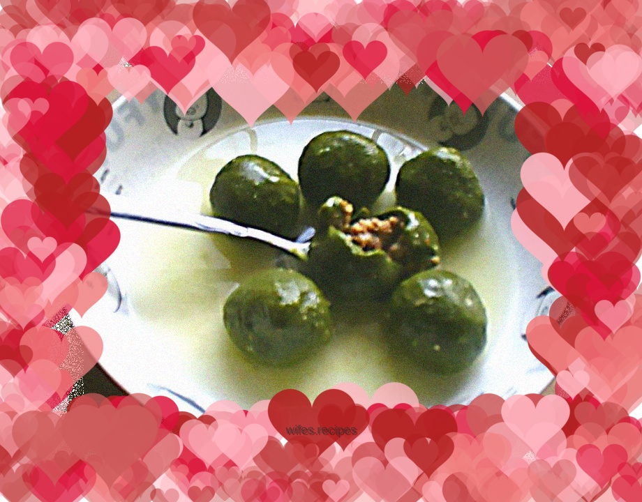 Green tea glutinous rice balls
