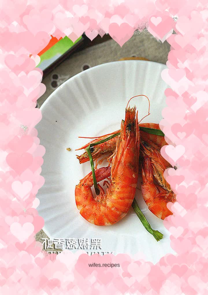 Shrimp with onion and black pepper