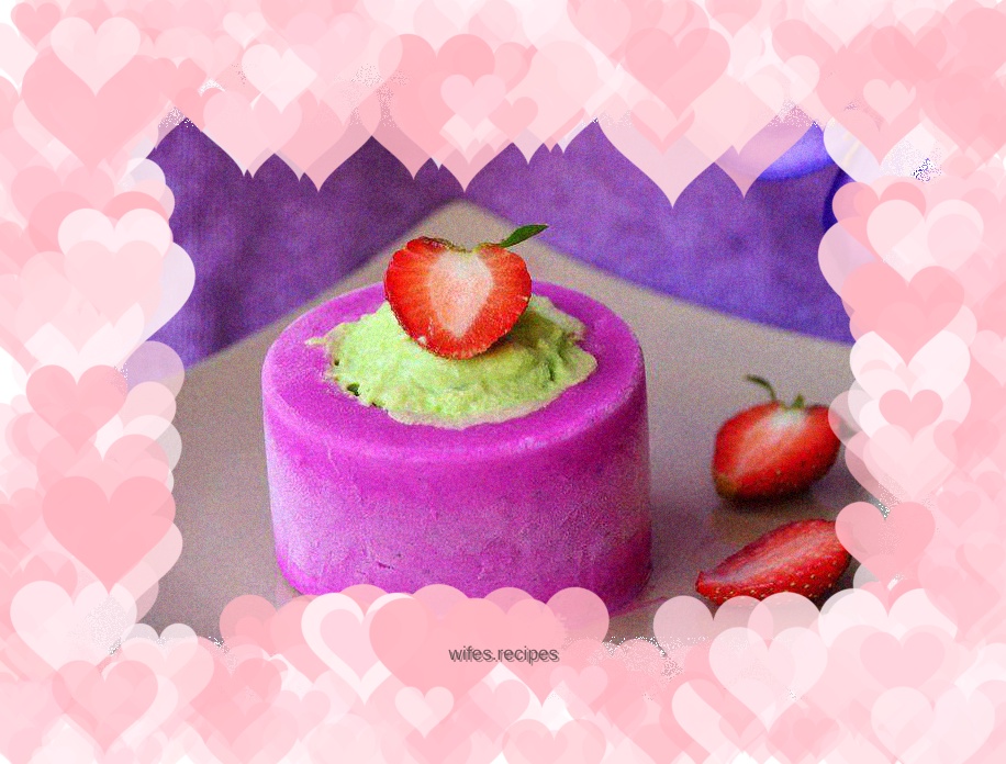 Dragon fruit mousse ice cream cup