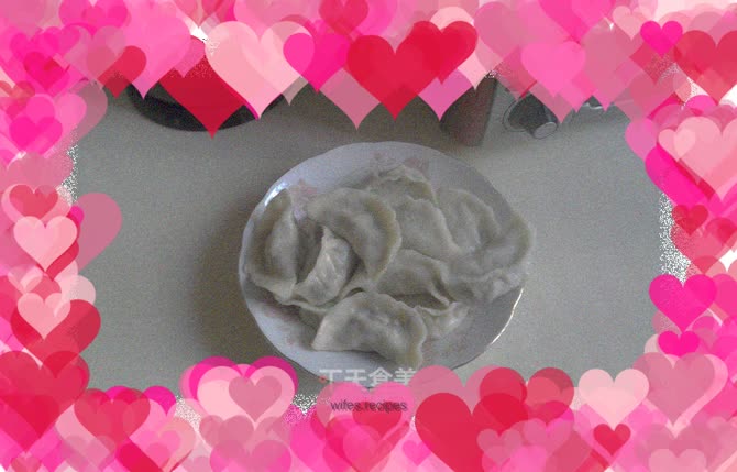 Shepherd's purse and bamboo shoot meat dumplings