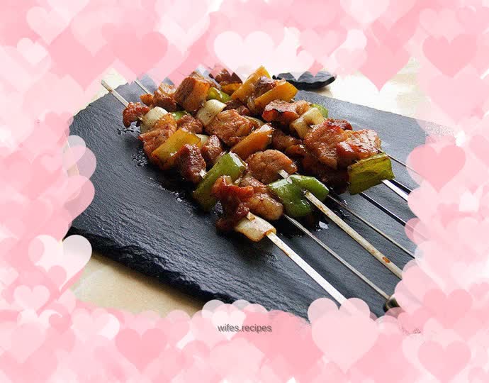 Colorful vegetable meat skewers