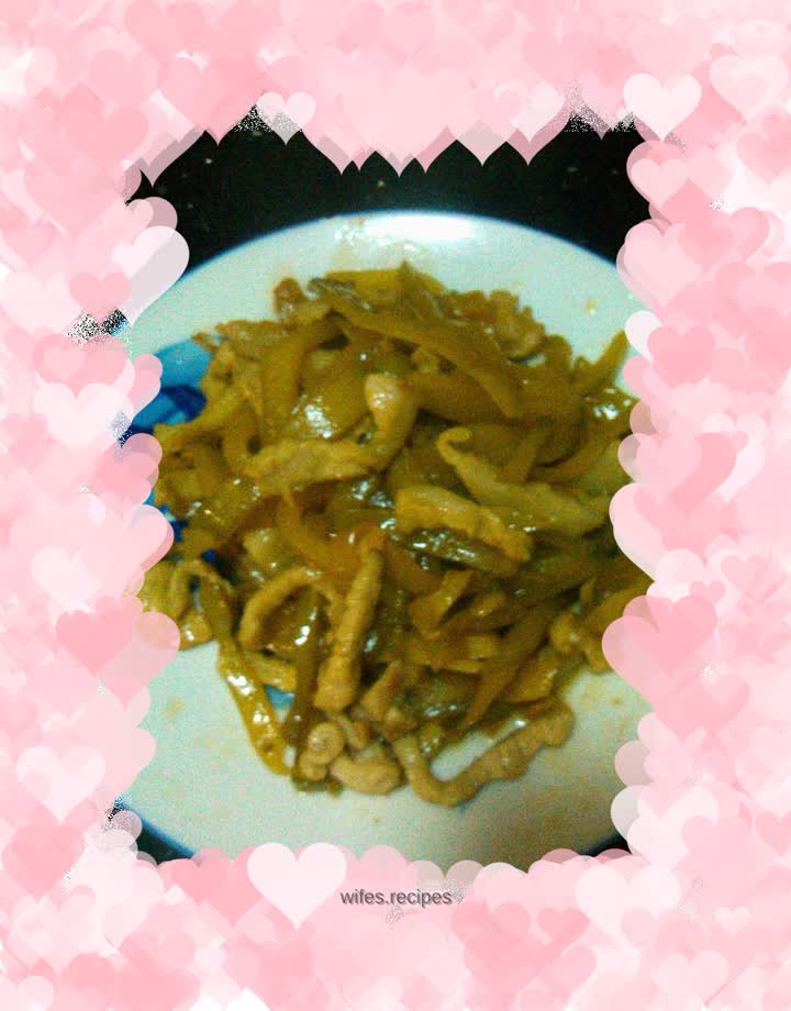 Stir-fried shredded pork with pickled mustard