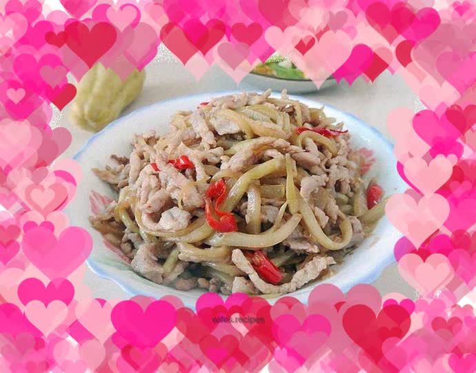 Stir-fried shredded pork with pickled melon