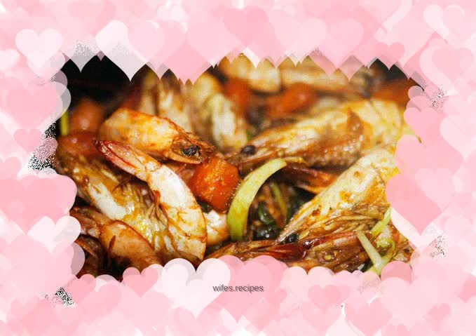 Black Pepper Shrimp in a Cast Iron Pot